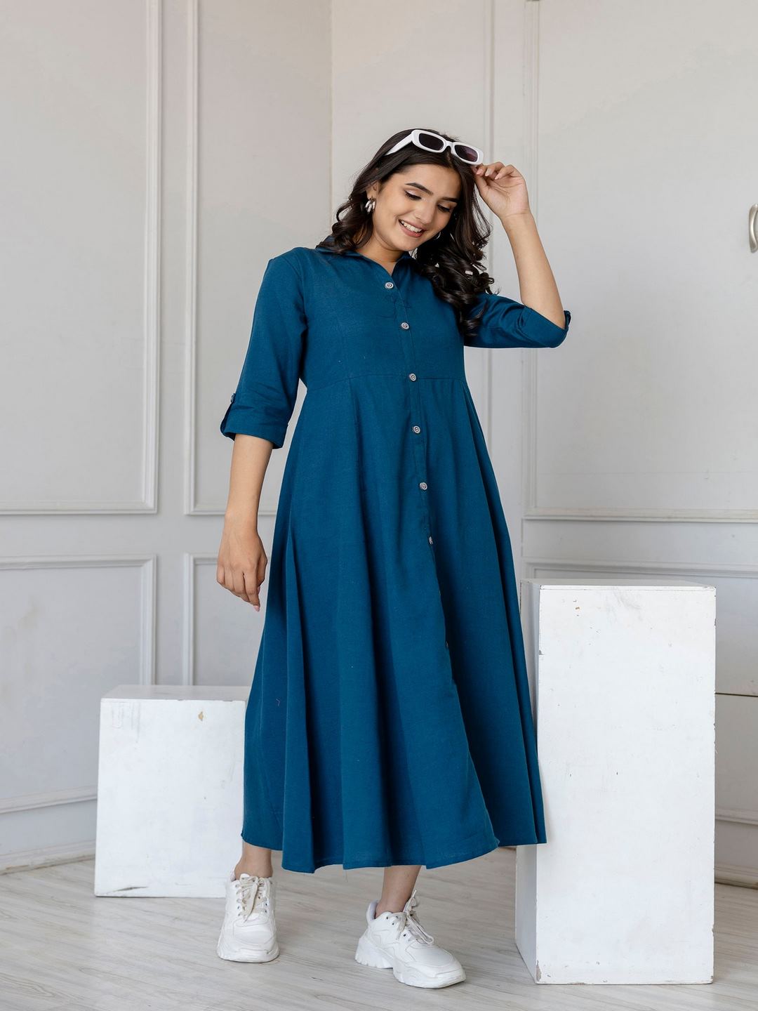 Teal Blue Solid Flared Dress With Three Quarter Sleeves