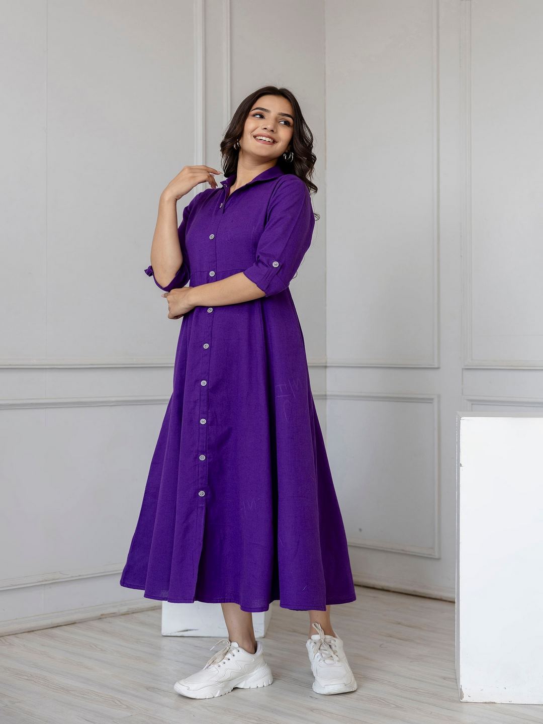 Purple Solid Flared Dress With Three Quarter Sleeves