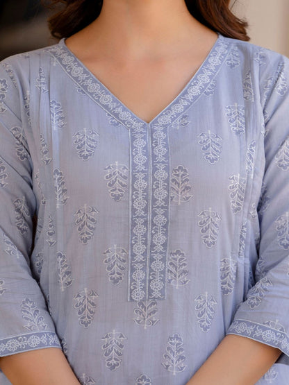 Purple Ethnic Printed Straight Kurta With Three Quarter Sleeves