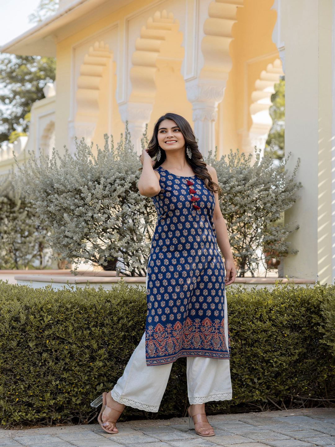 Navy Blue Printed Straight Sleeveless Kurta