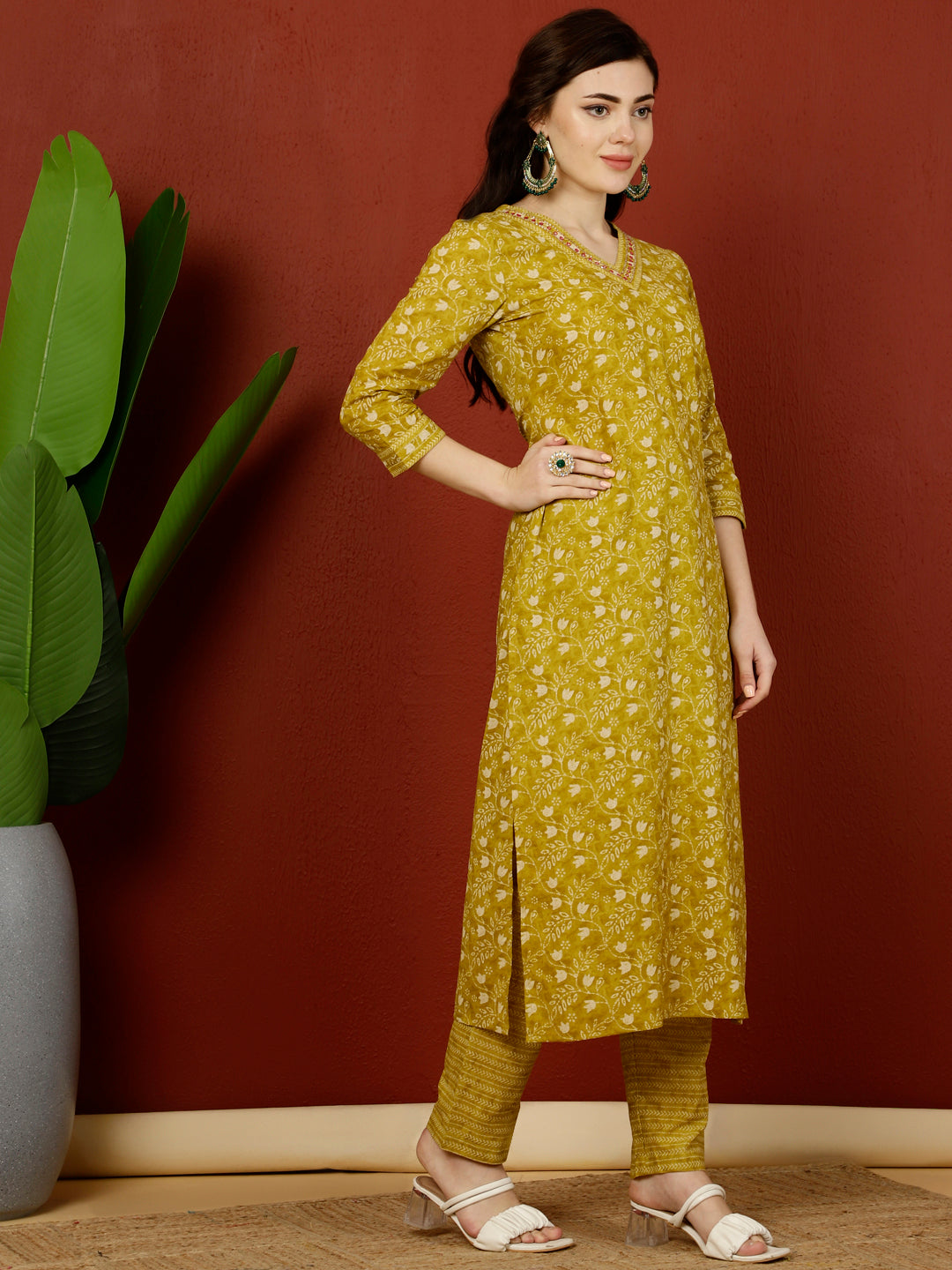 Calf Length Straight 3/4 Sleeves V Kurta Bottom Set