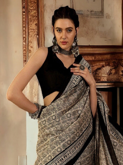 Off White Traditional Folklore Printed Bhagalpuri Silk Saree