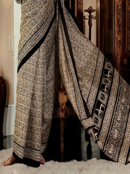 Off White Traditional Folklore Printed Bhagalpuri Silk Saree