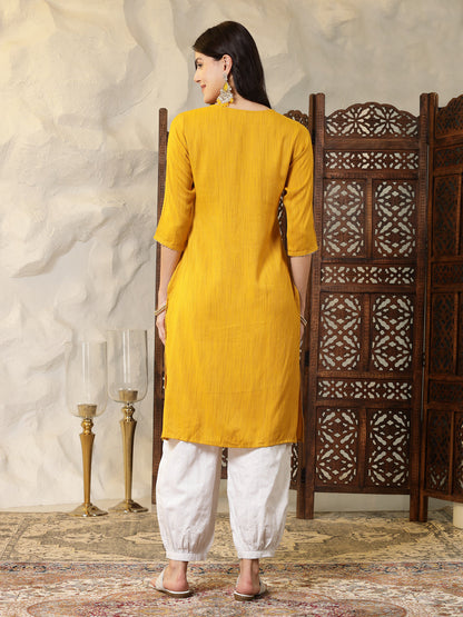 Solid & Embroidered Cotton Blend Straight Kurta