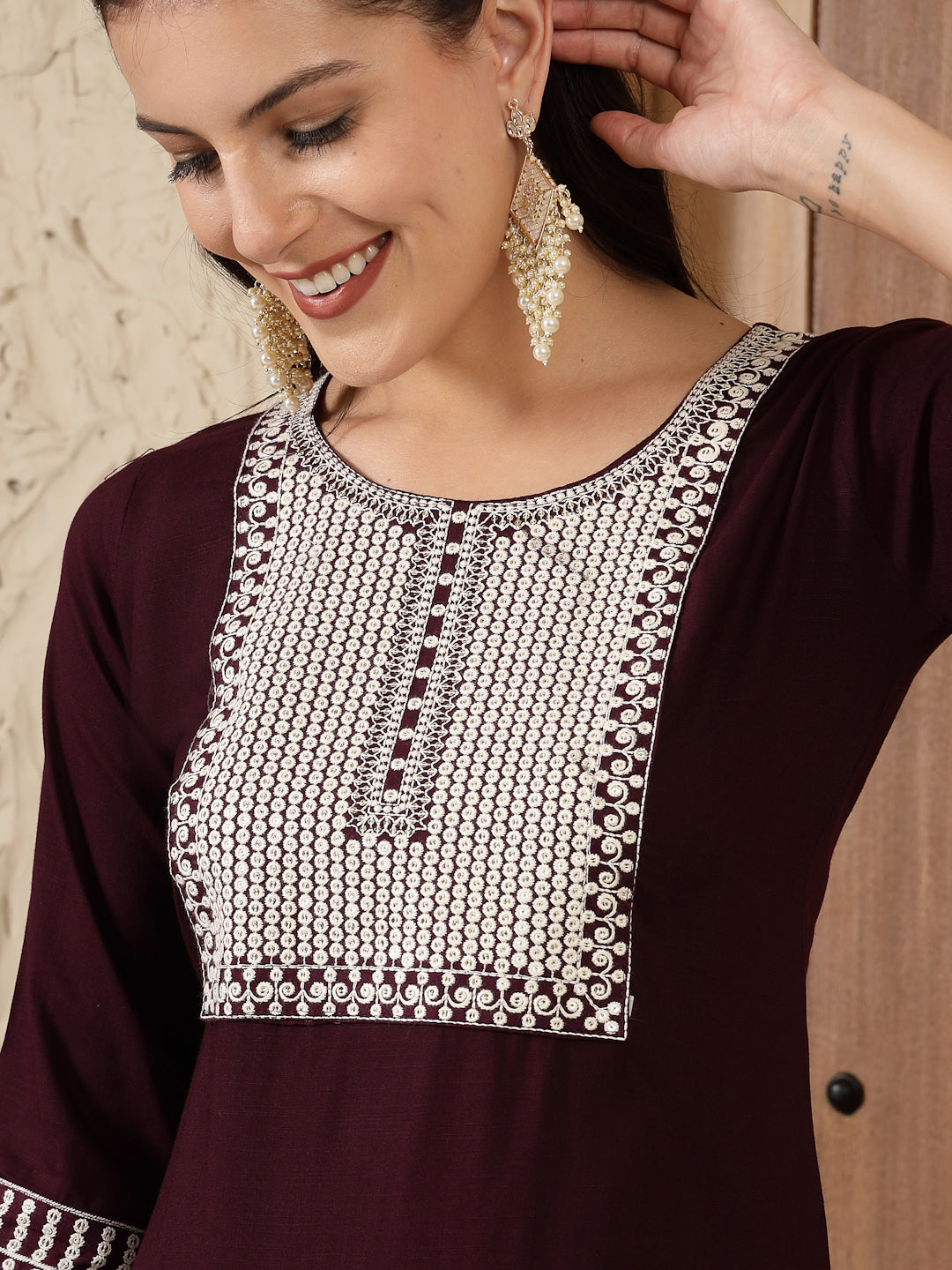 Wine Solid & Embroidered Rayon Straight Kurta