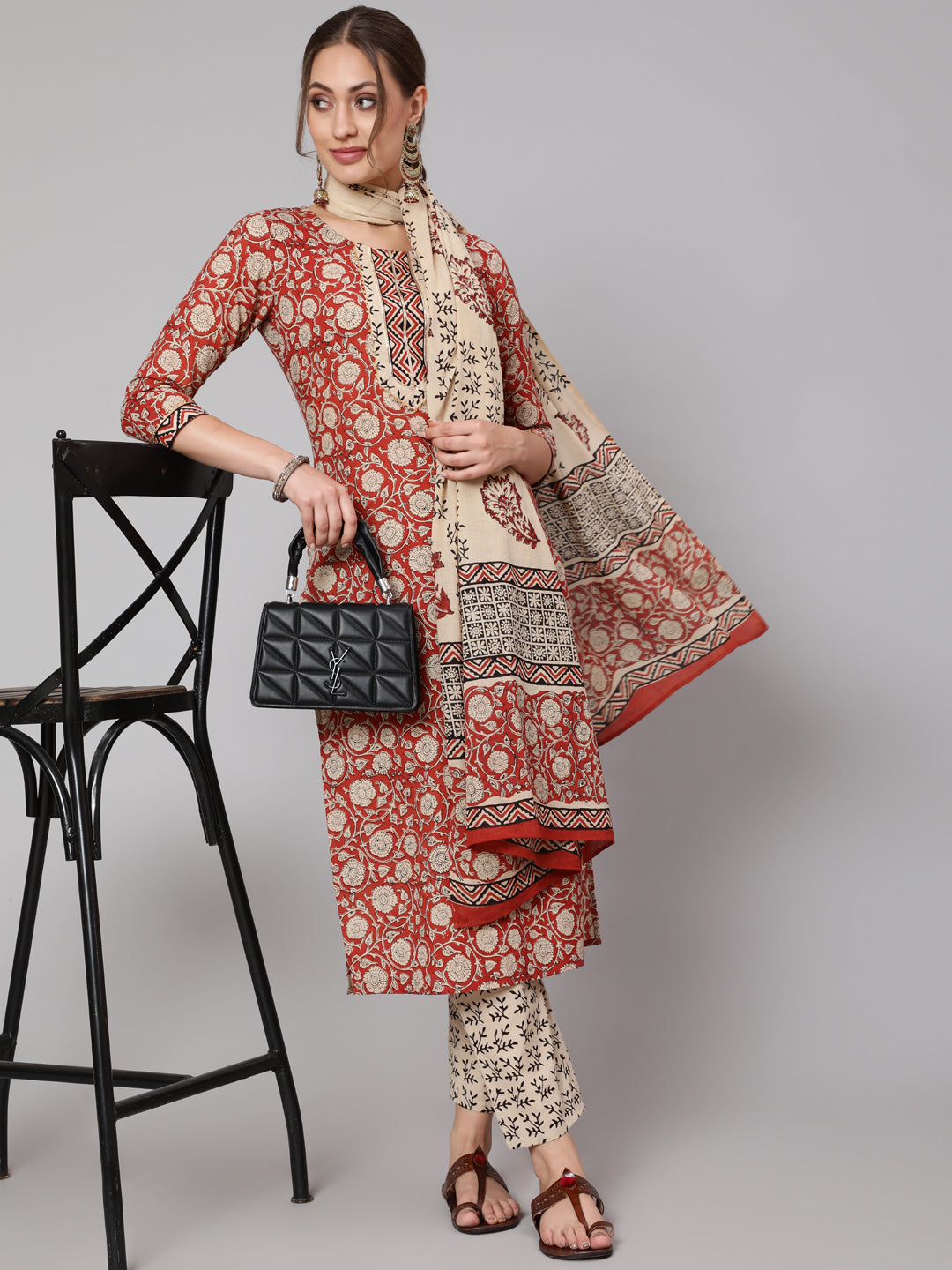 Cotton Maroon Calf Length Straight 3/4 Sleeve Round Neck Printed Kurta, Pants & Cotton Dupatta