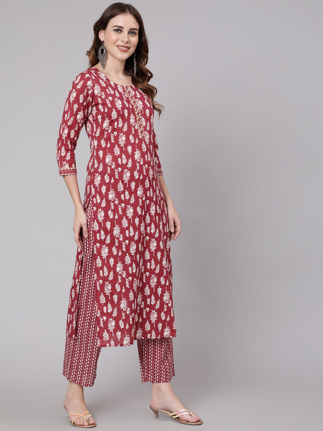 Cotton Calf Length Straight 3/4 Sleeve Round Neck Printed Kurta, Pants