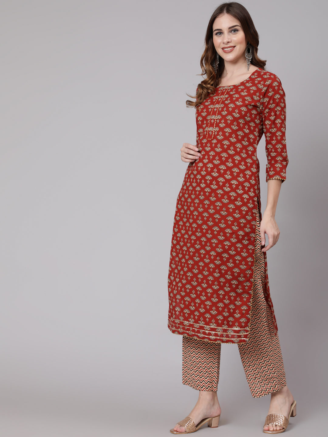 Cotton Calf Length Straight 3/4 Sleeve Round Neck Printed Kurta, Pants