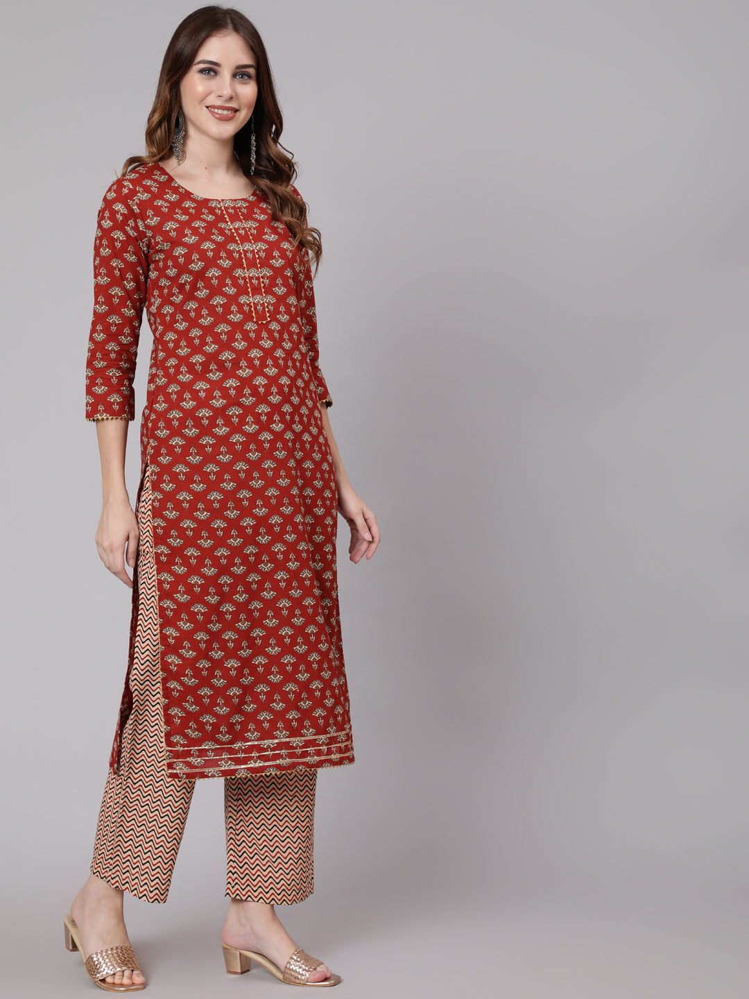 Cotton Calf Length Straight 3/4 Sleeve Round Neck Printed Kurta, Pants