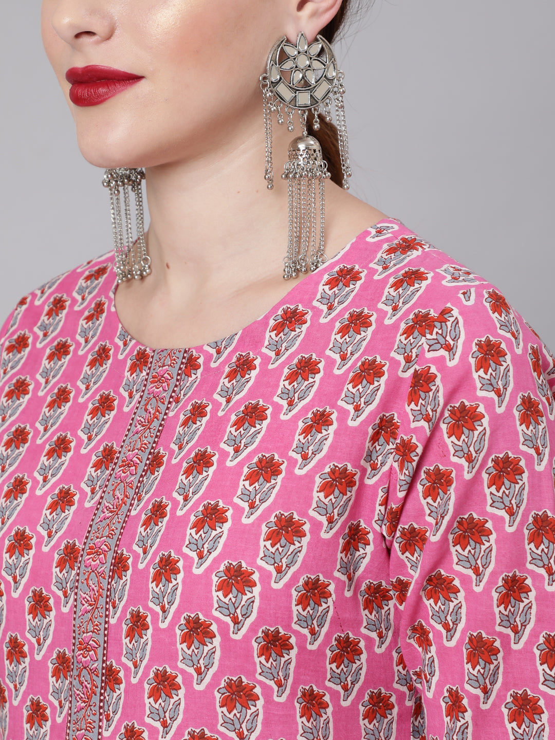 Floral Print Designer Calf Length Straight 3/4 Sleeve Round Neck Kurta