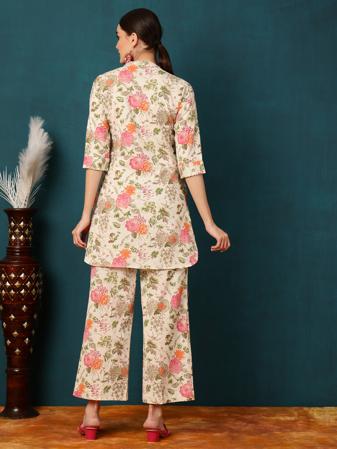 Cotton Flex Short Length Floral  Straight 3/4 Sleeves Mandarin Kurta Bottom Set