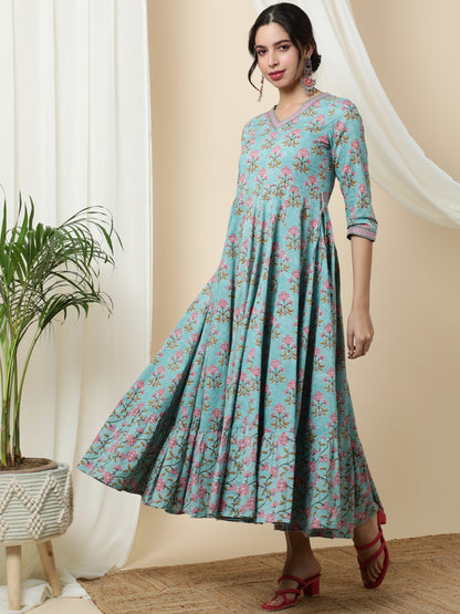 Cotton  Calf Length Printed Flared 3/4 Sleeves V-Neck Kurta