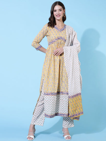 Rayon Printed Calf Length Straight 3/4 Sleeve Round Neck Kurta, Pants With Dupatta Set