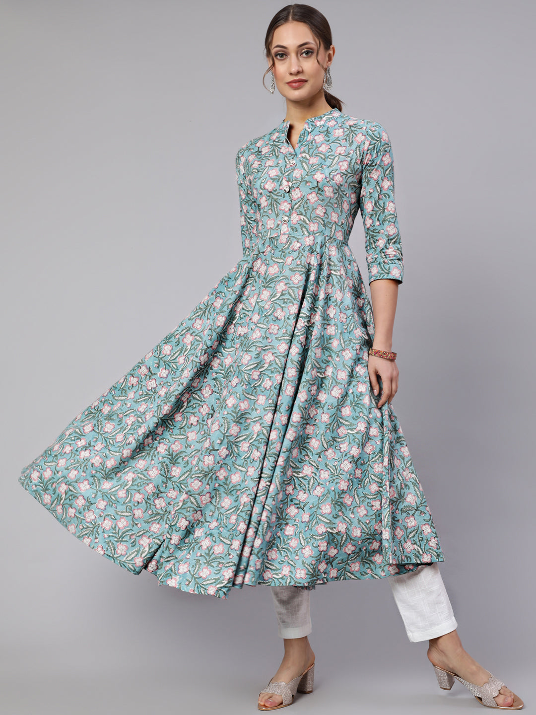 Cotton Printed Mandarin Neck 3/4 Sleeve Flared Kurta