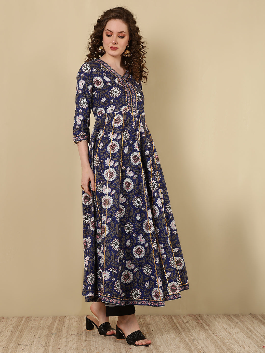 Rayon Printed Ankle Length 3/4 Sleeve V-Neck Anarkali Kurta