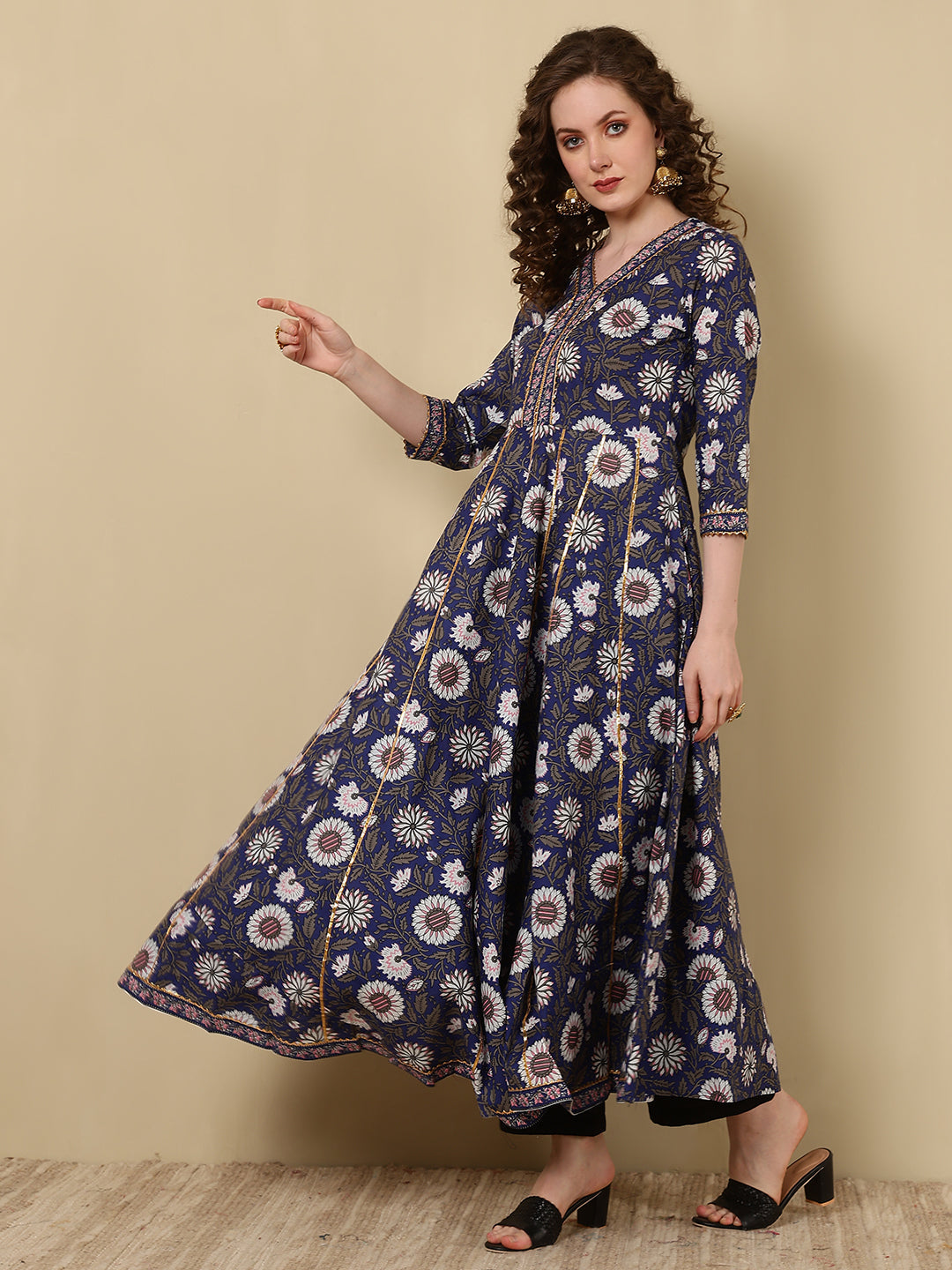 Rayon Printed Ankle Length 3/4 Sleeve V-Neck Anarkali Kurta