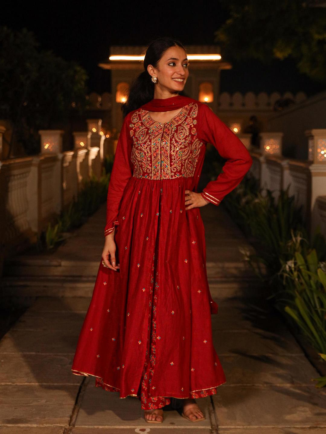 The Mastani Maroon Ethnic Motif Printed Cotton Shrug Inner & Dupatta Set With Sequins Mirror & Thread Work