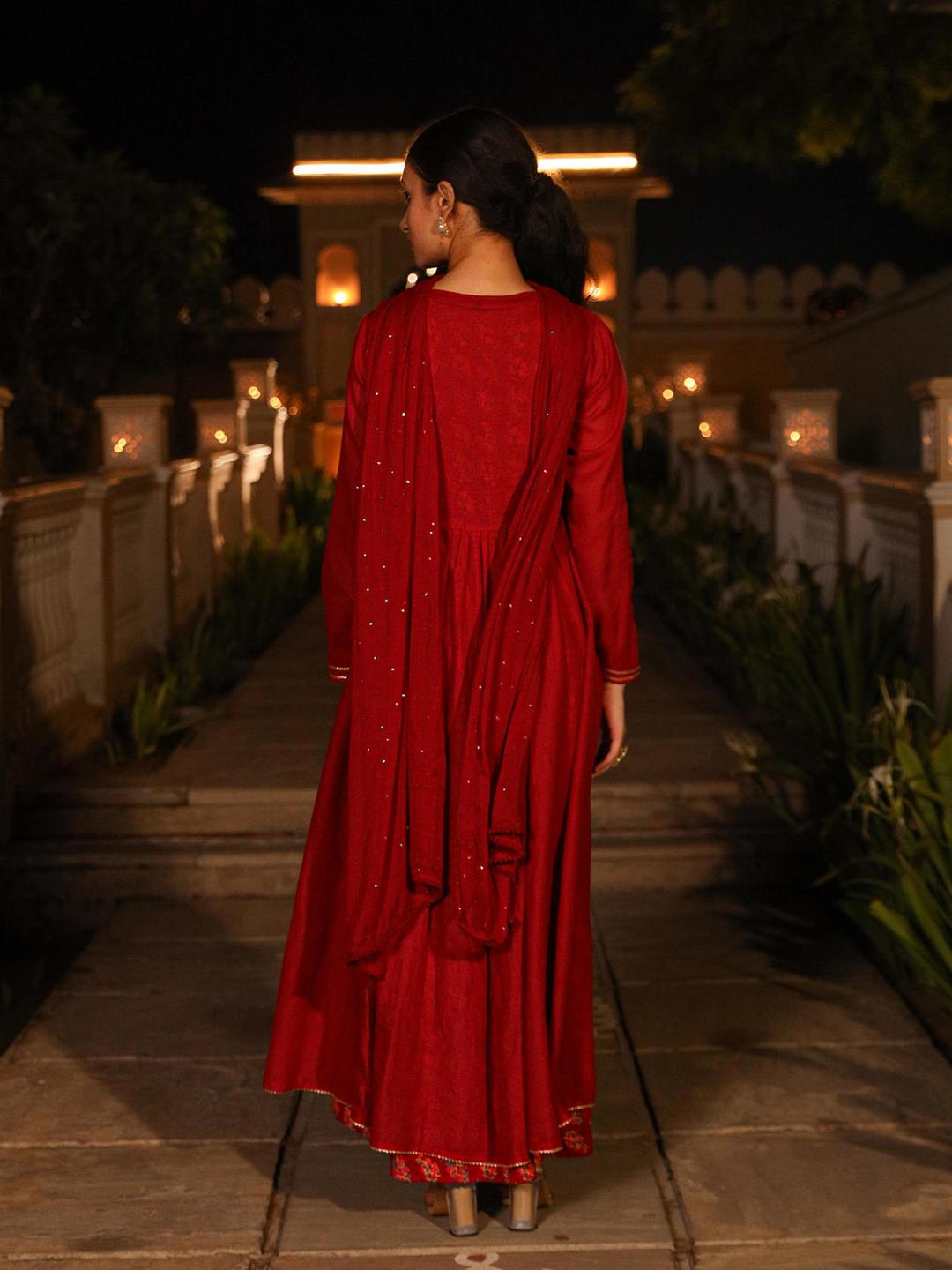 The Mastani Maroon Ethnic Motif Printed Cotton Shrug Inner & Dupatta Set With Sequins Mirror & Thread Work