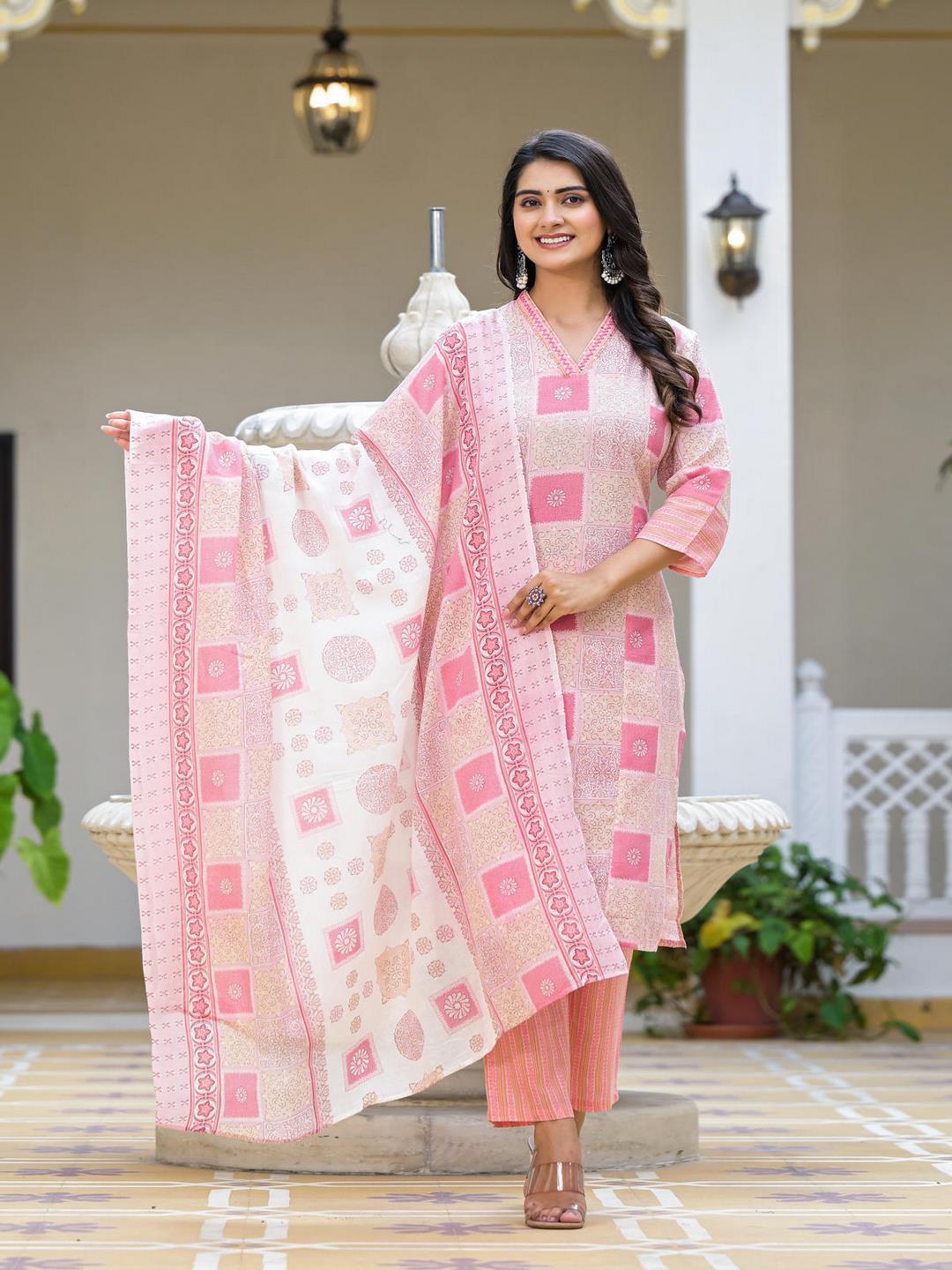 Pink Floral Printed Cotton Kurta Set With Thread Work