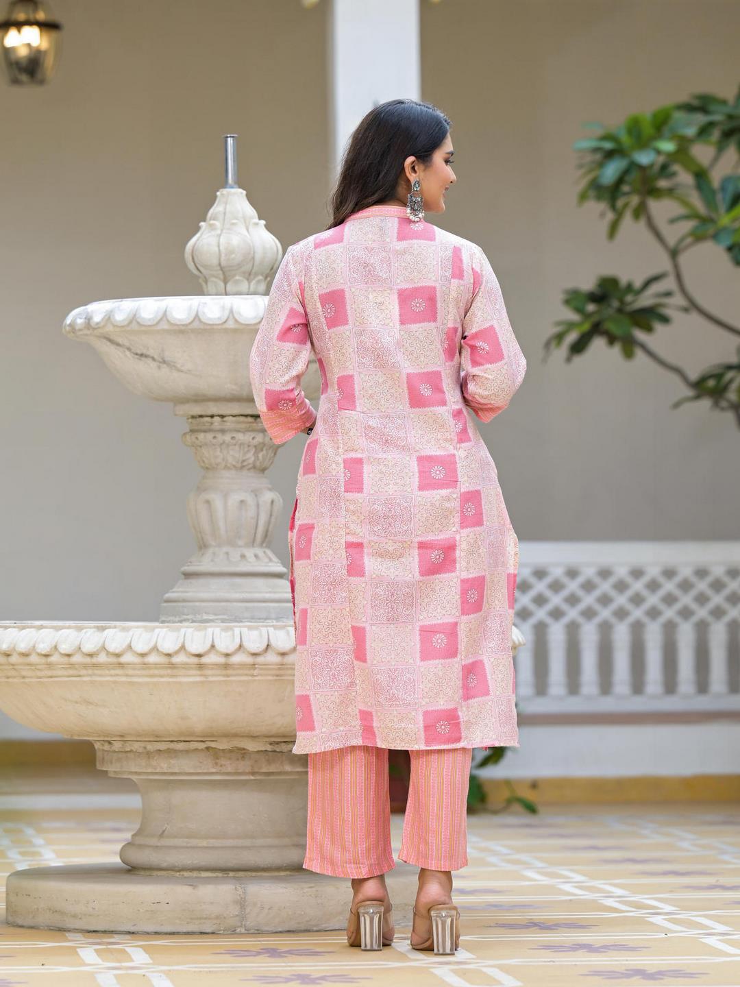 Pink Floral Printed Cotton Kurta Set With Thread Work