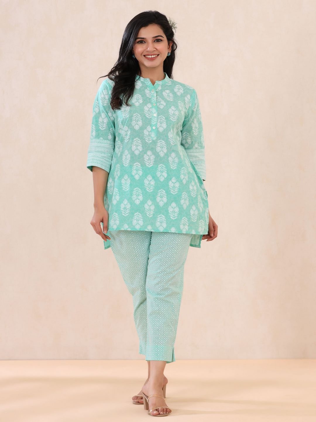 Mint Geometric Printed Pure Cotton Straight Fit Pants