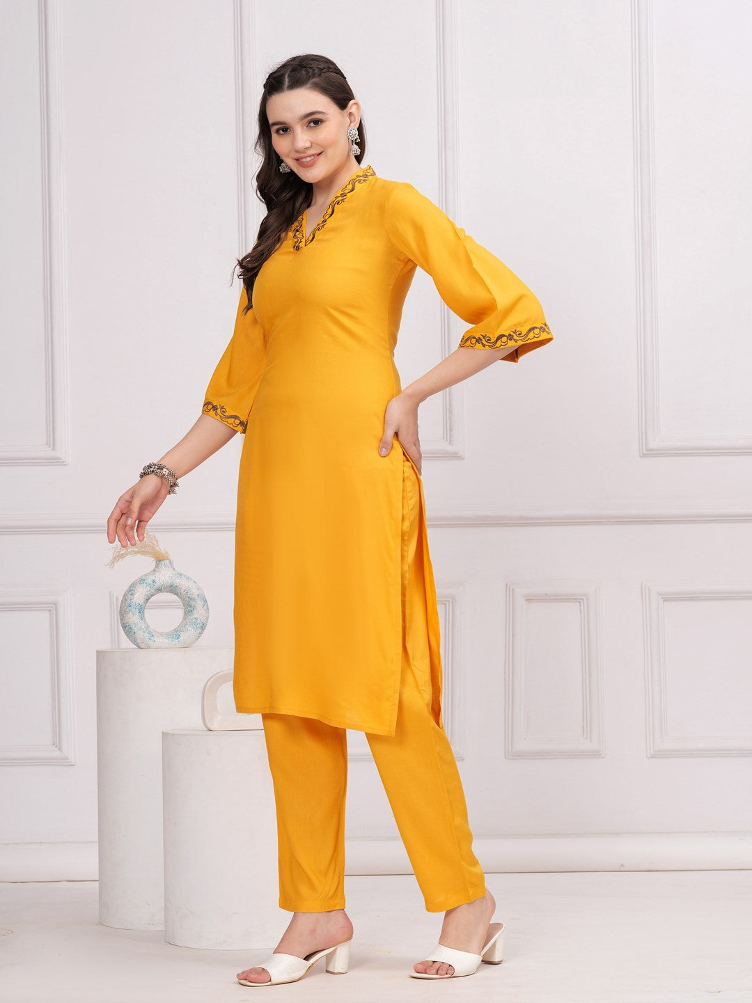 Solid V-Neck 3/4 Sleeves Calf Length Rayon Kurta Set