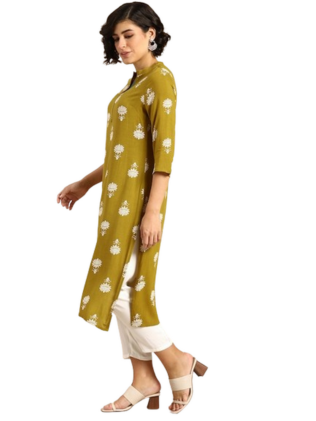 Floral Mandarin Collar Half Sleeves Calf Length Rayon Kurta Set