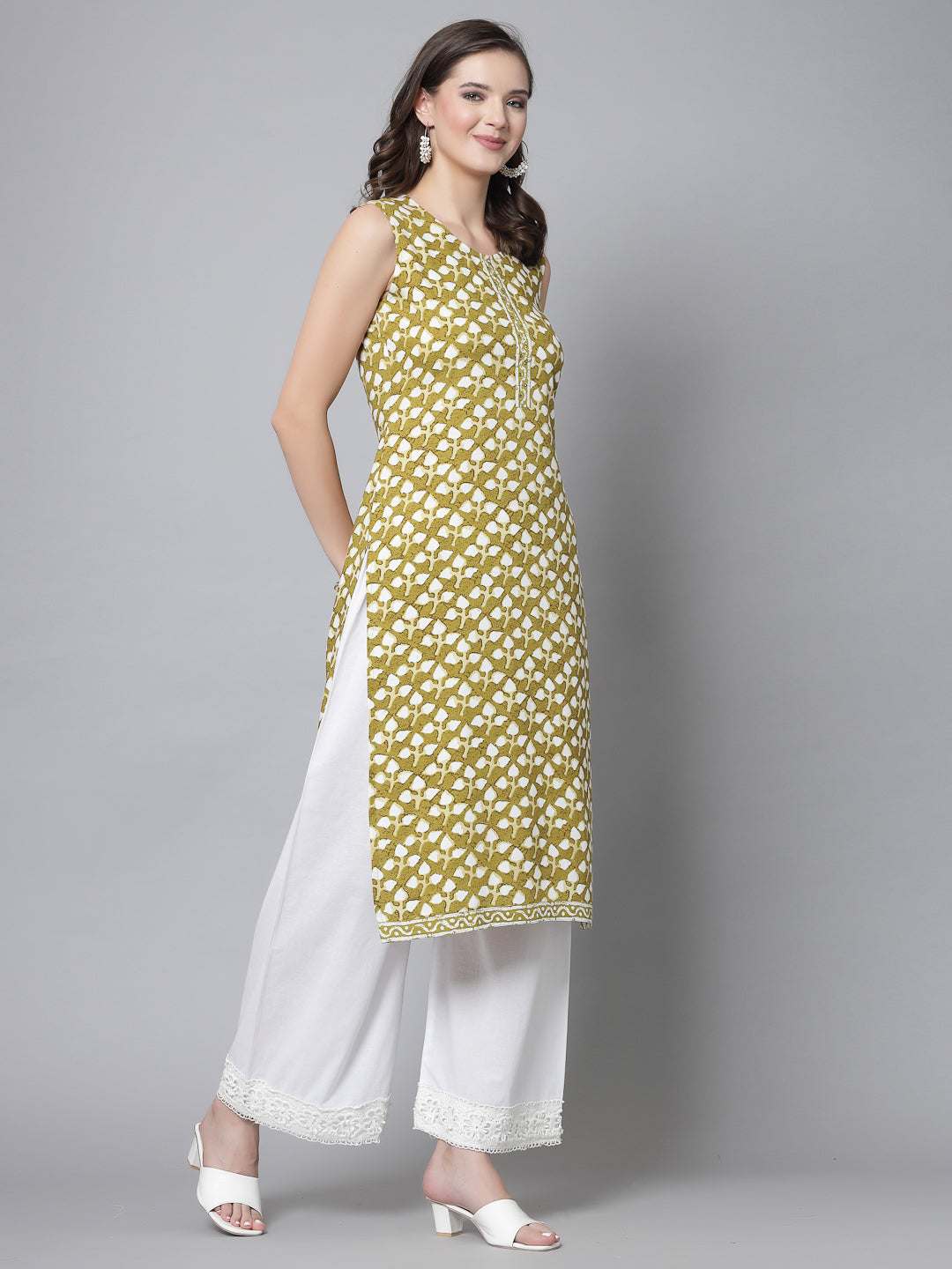 Green Leaf Print Kurta - Rayon Fabric, Sleeveless, Round Neck And Calf Length