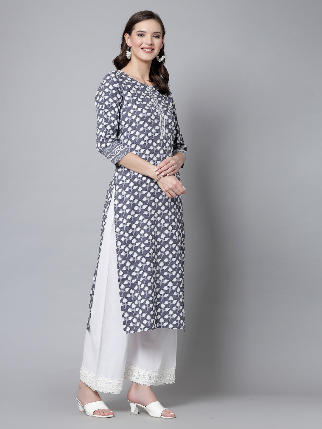 Grey Leaf Print Kurta - Rayon Fabric, 3/4 Sleeves, Round Neck And Calf Length