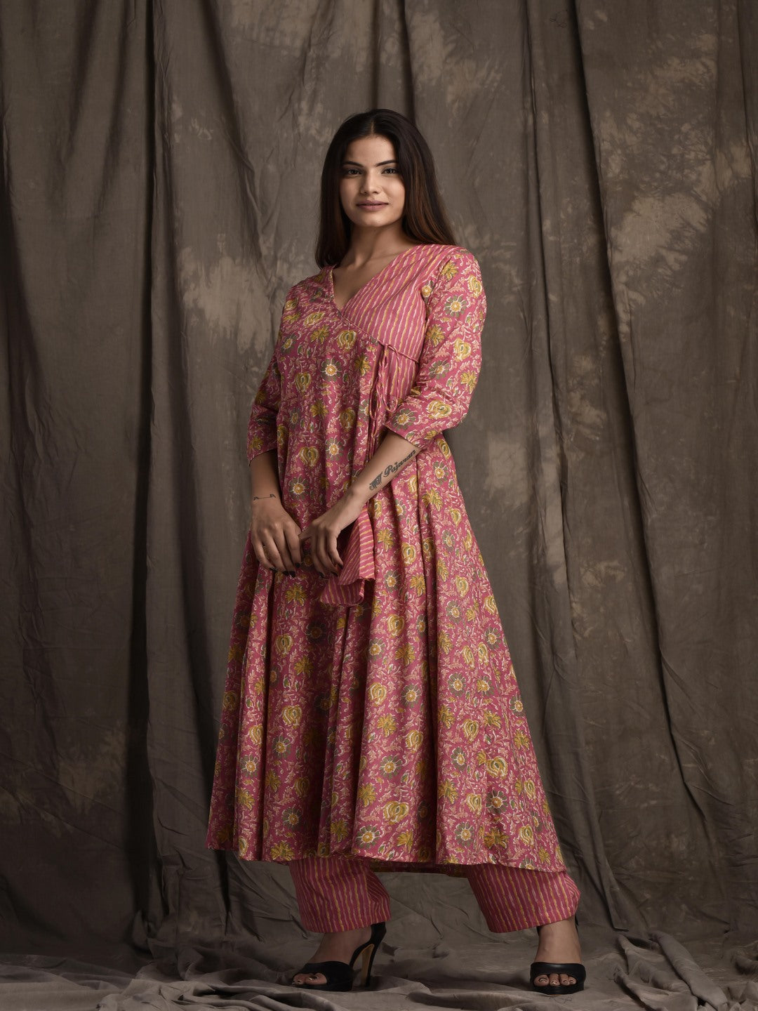 Pure Cotton V Neck 3/4 Sleeve Printed Kurta Set