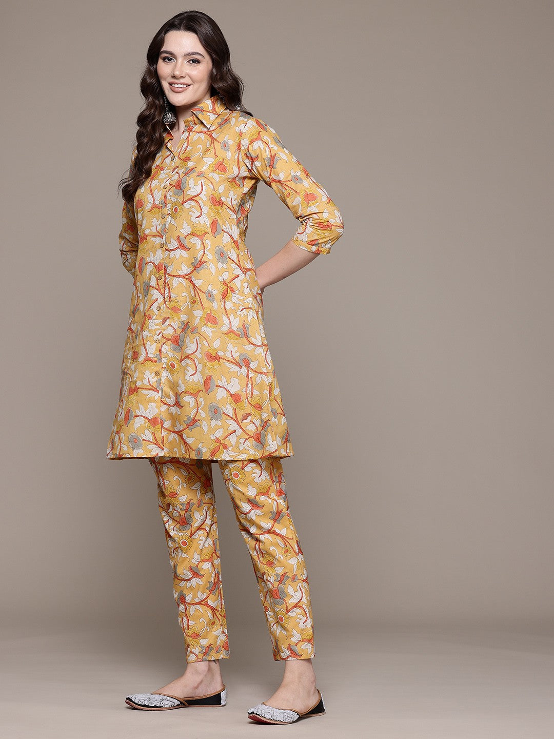 A line style Cotton fabric Mustard color Co-ord set