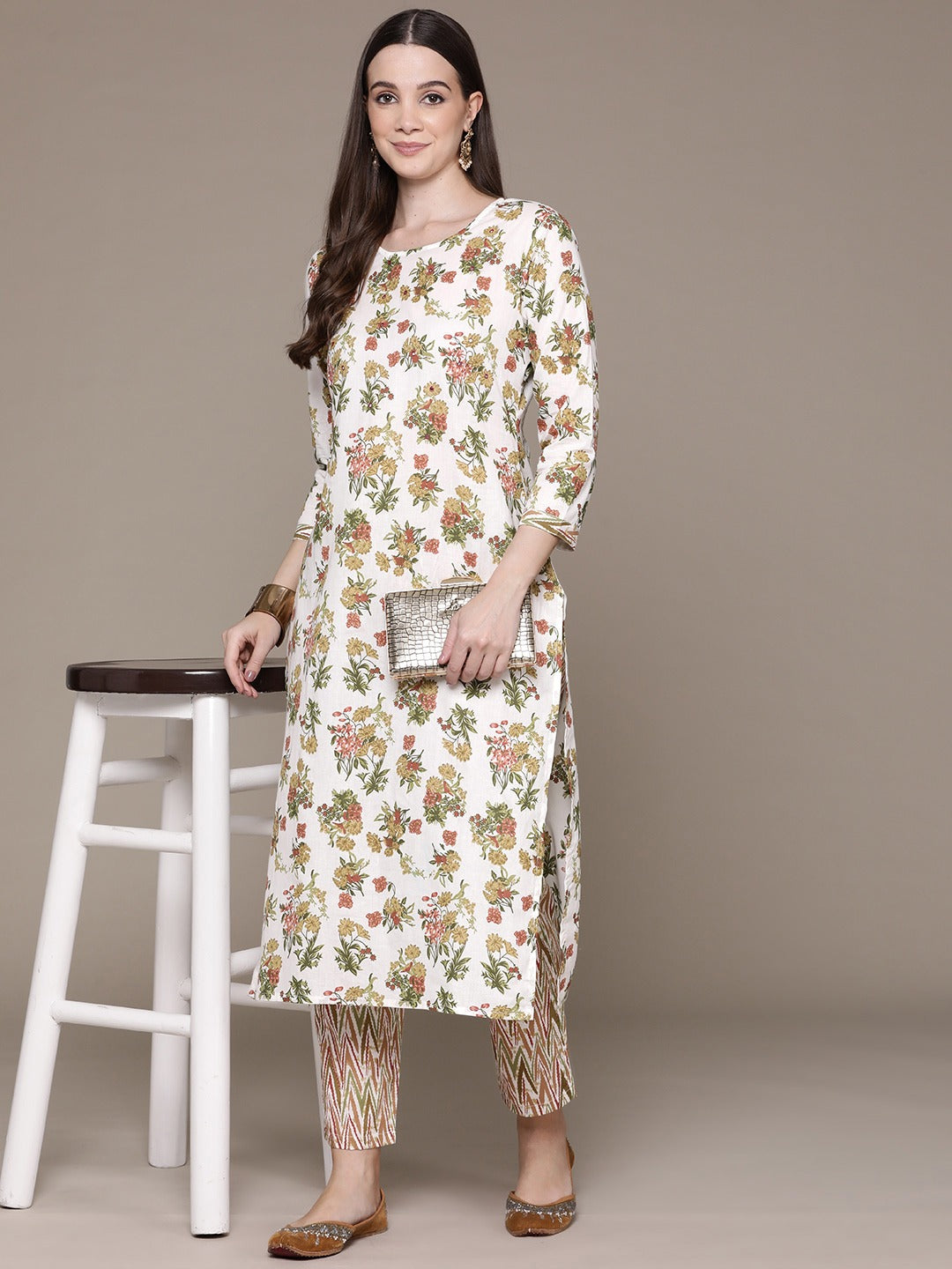 Straight Style Cotton Fabric Green Color Floral Printed Kurti With Palazzo