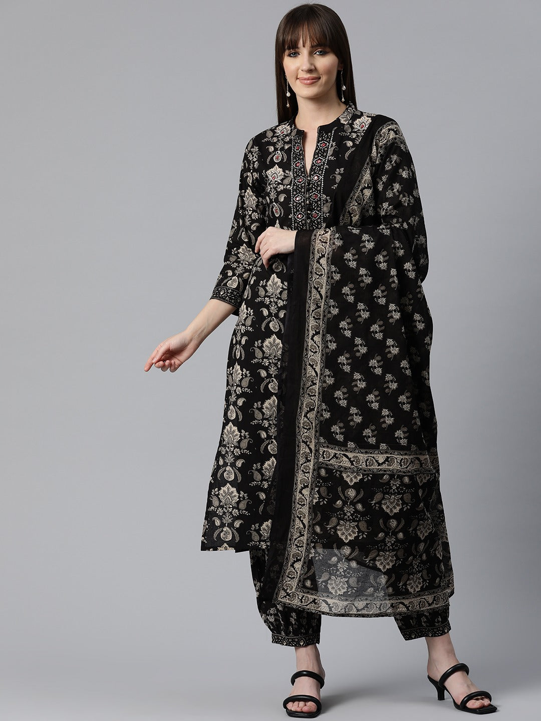 Floral Print Kurta Patiala & Dupatta (Black)