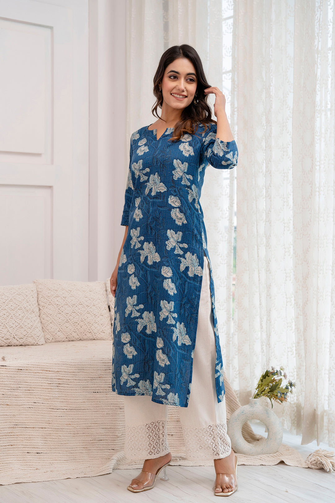 Blue Printed Straight Kurta with Three Quarter Sleeves