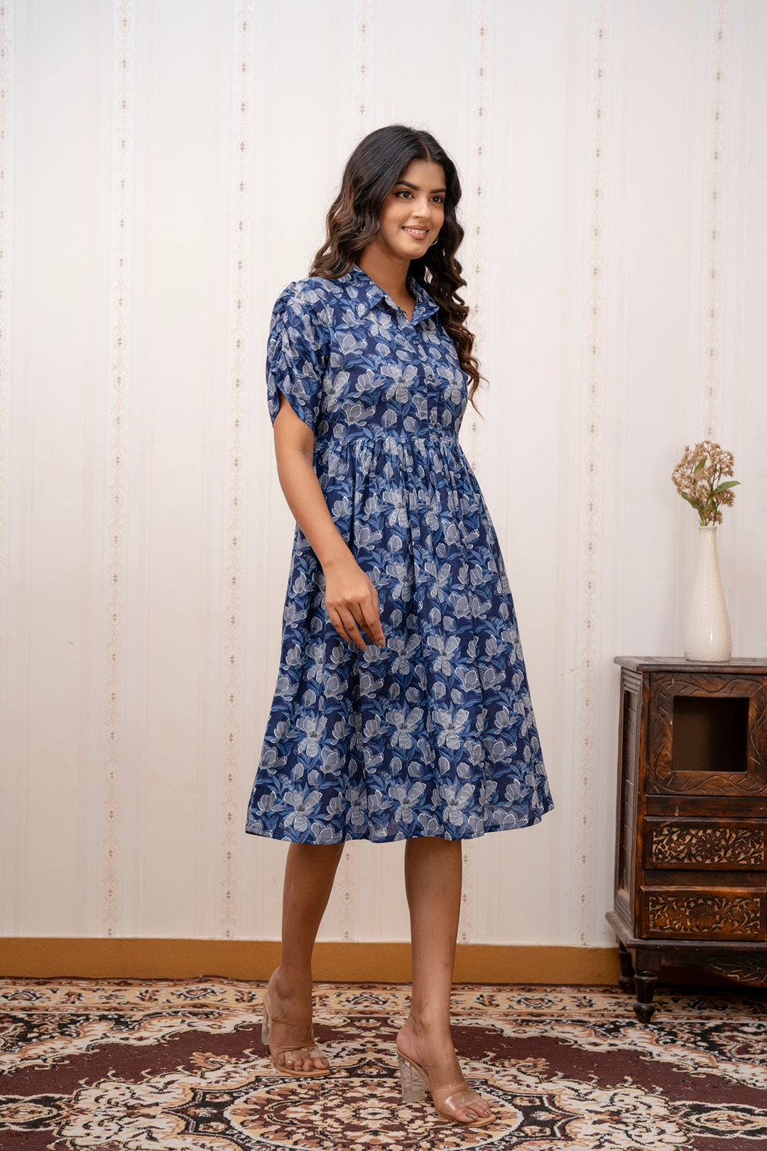 Navy Blue Printed midi Dress with Short Sleeves