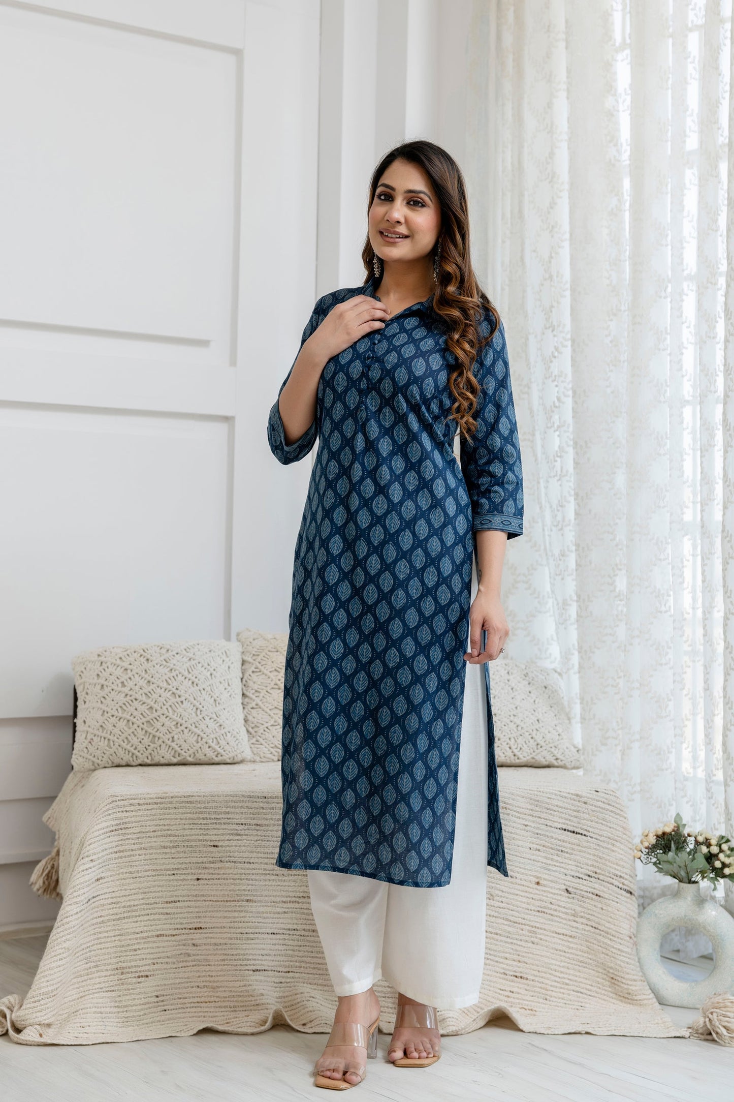 Blue Printed Straight Kurta with Three Quarter Sleeves