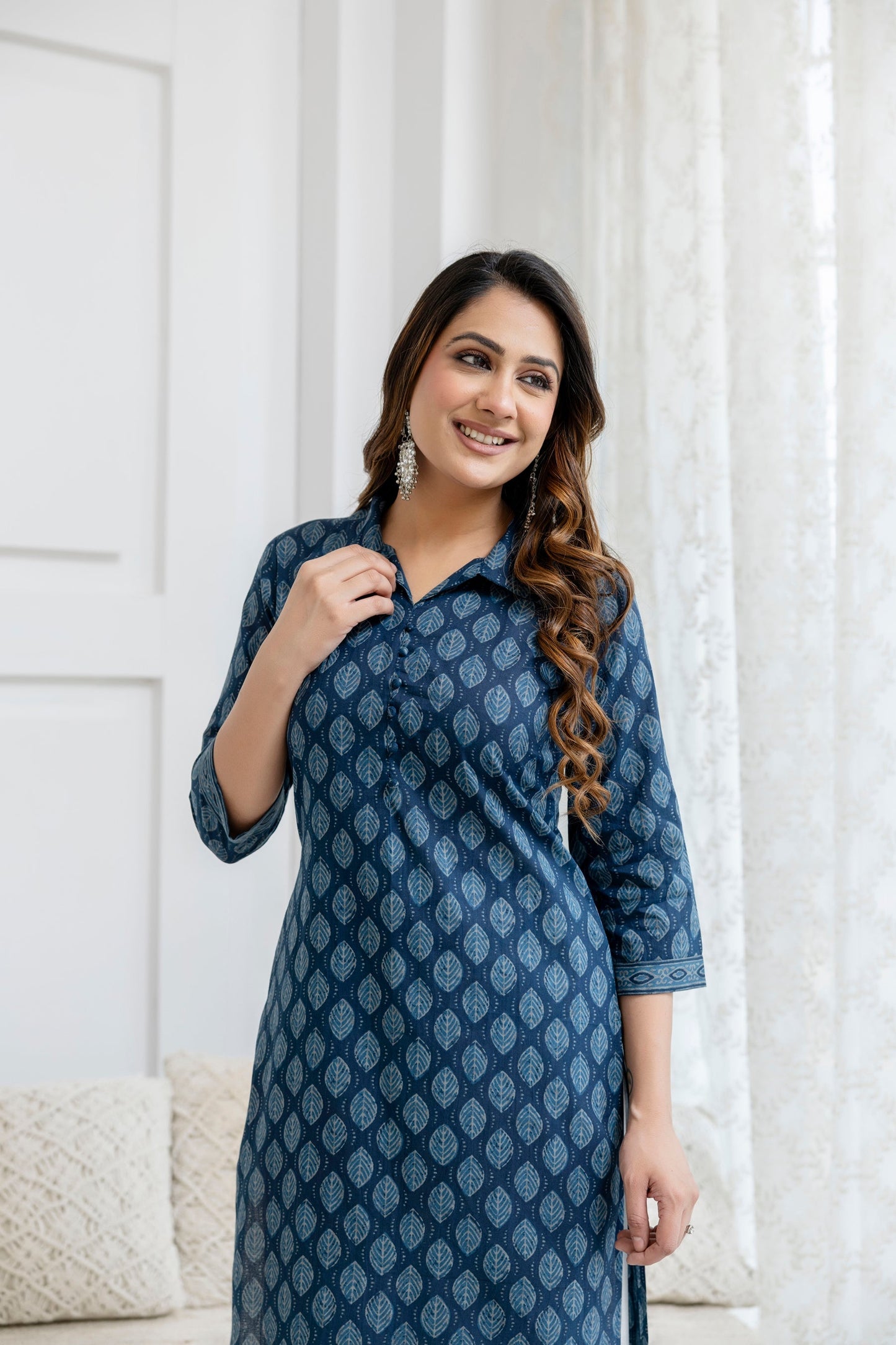 Blue Printed Straight Kurta with Three Quarter Sleeves