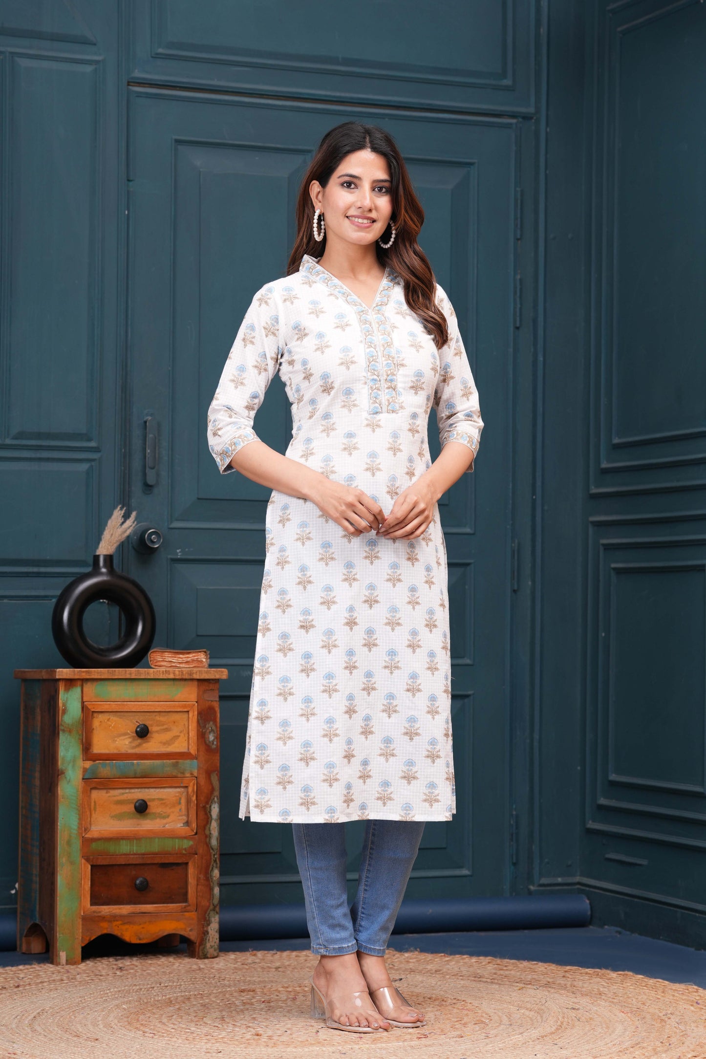 Off White Printed Straight Kurta with Three Quarter Sleeves