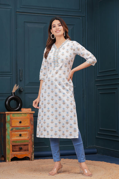 Off White Printed Straight Kurta with Three Quarter Sleeves