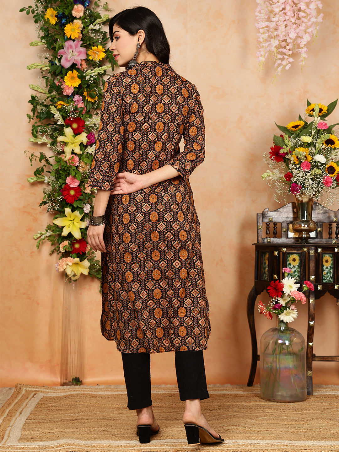 Rayon Calf Length Printed Straight 3/4 Sleeves Shirt Collar Kurta