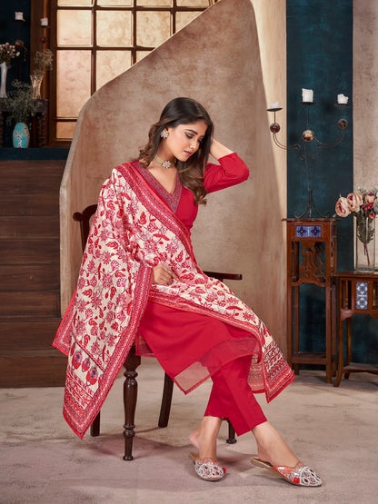 Red Solid & Embroidered Silk Straight Kurta Pant Dupatta Set