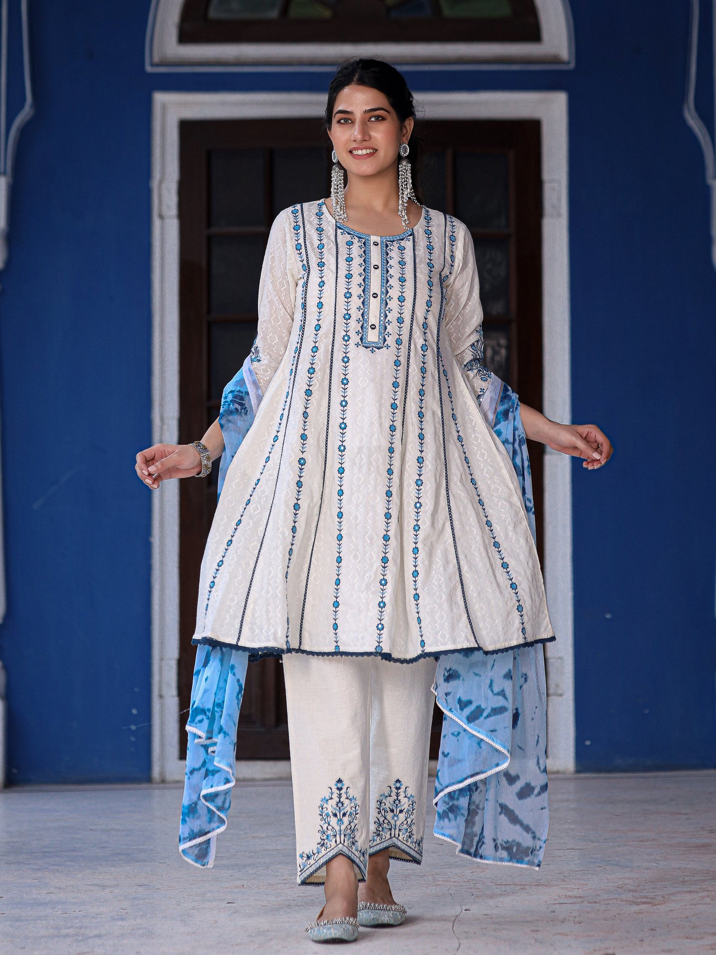 White & Blue Cotton Dobby Thread Embroidered Kurta With Pants Set With Chiffon Dupatta