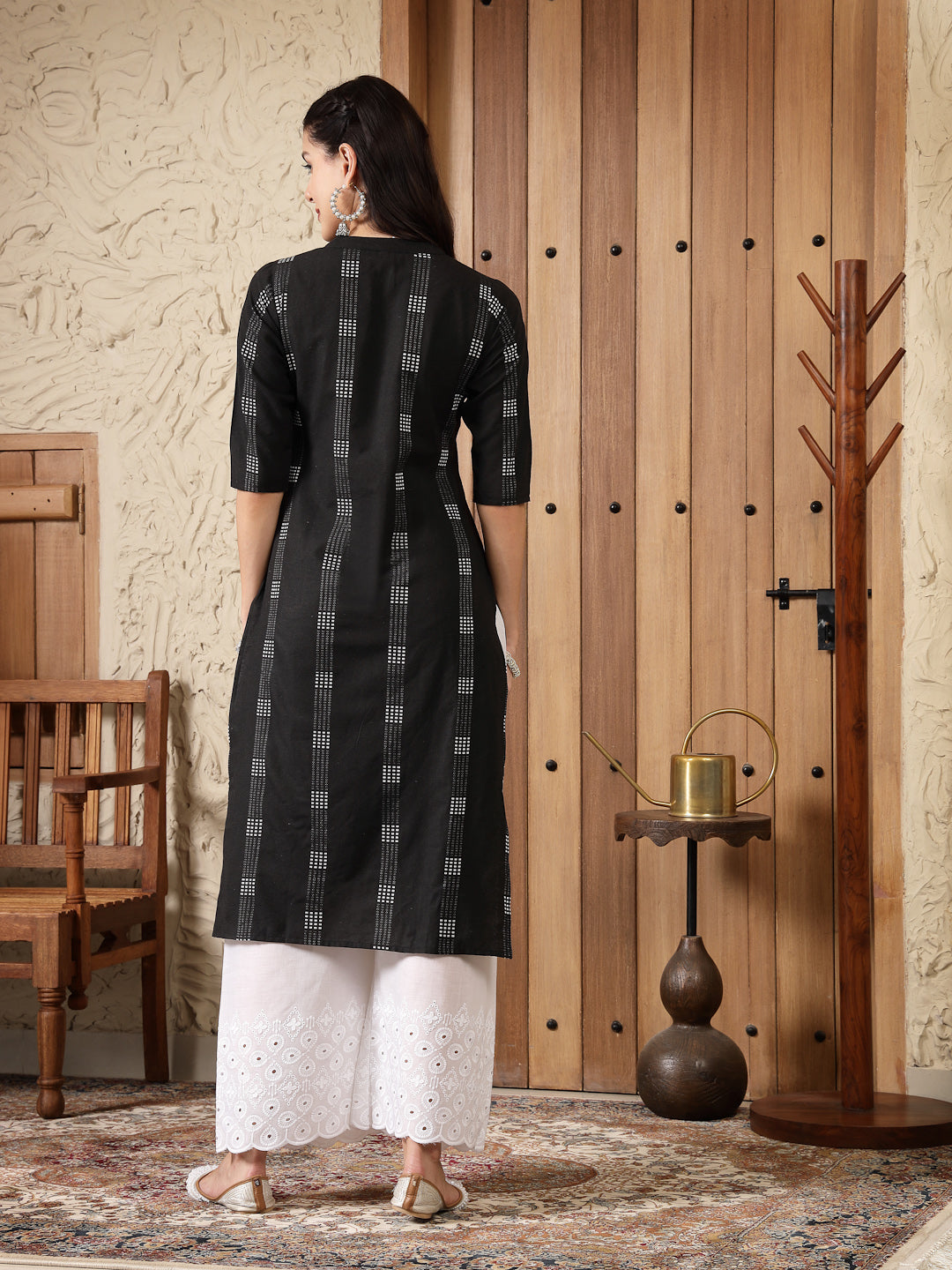 Self Designed Cotton Blend Straight Kurta