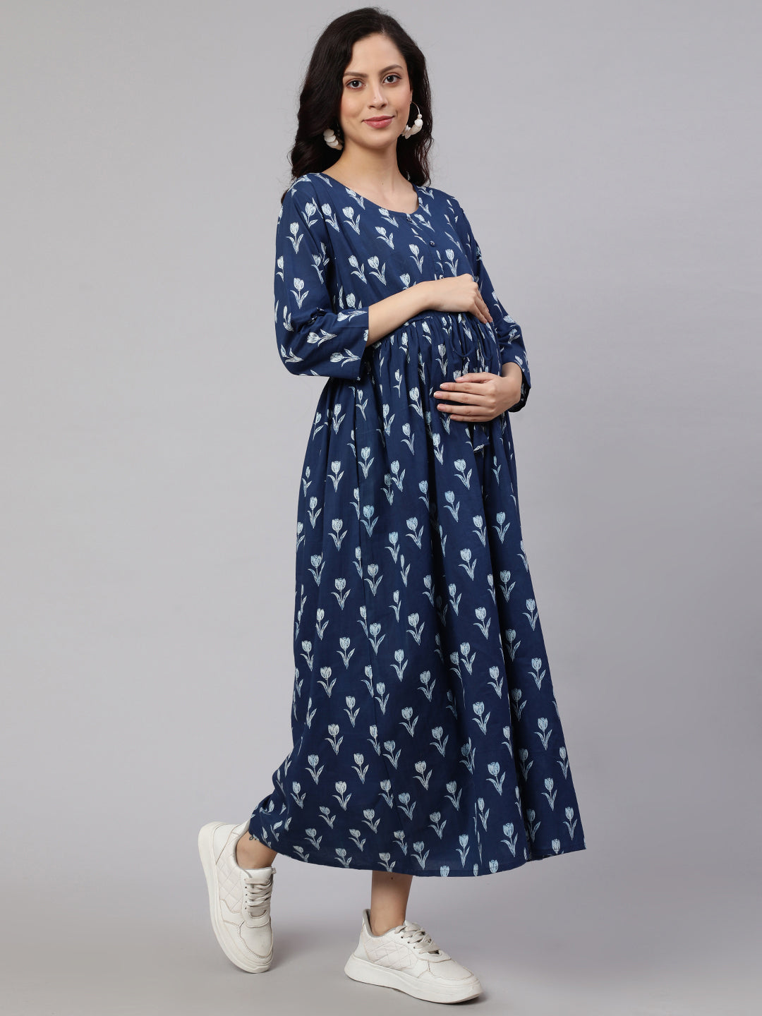 Women Blue Floral Printed Flared Maternity Dress