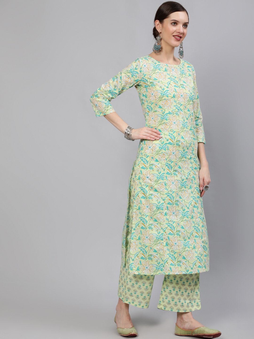 Women Green Floral Printed Straight Kurta With Plazo & Dupatta