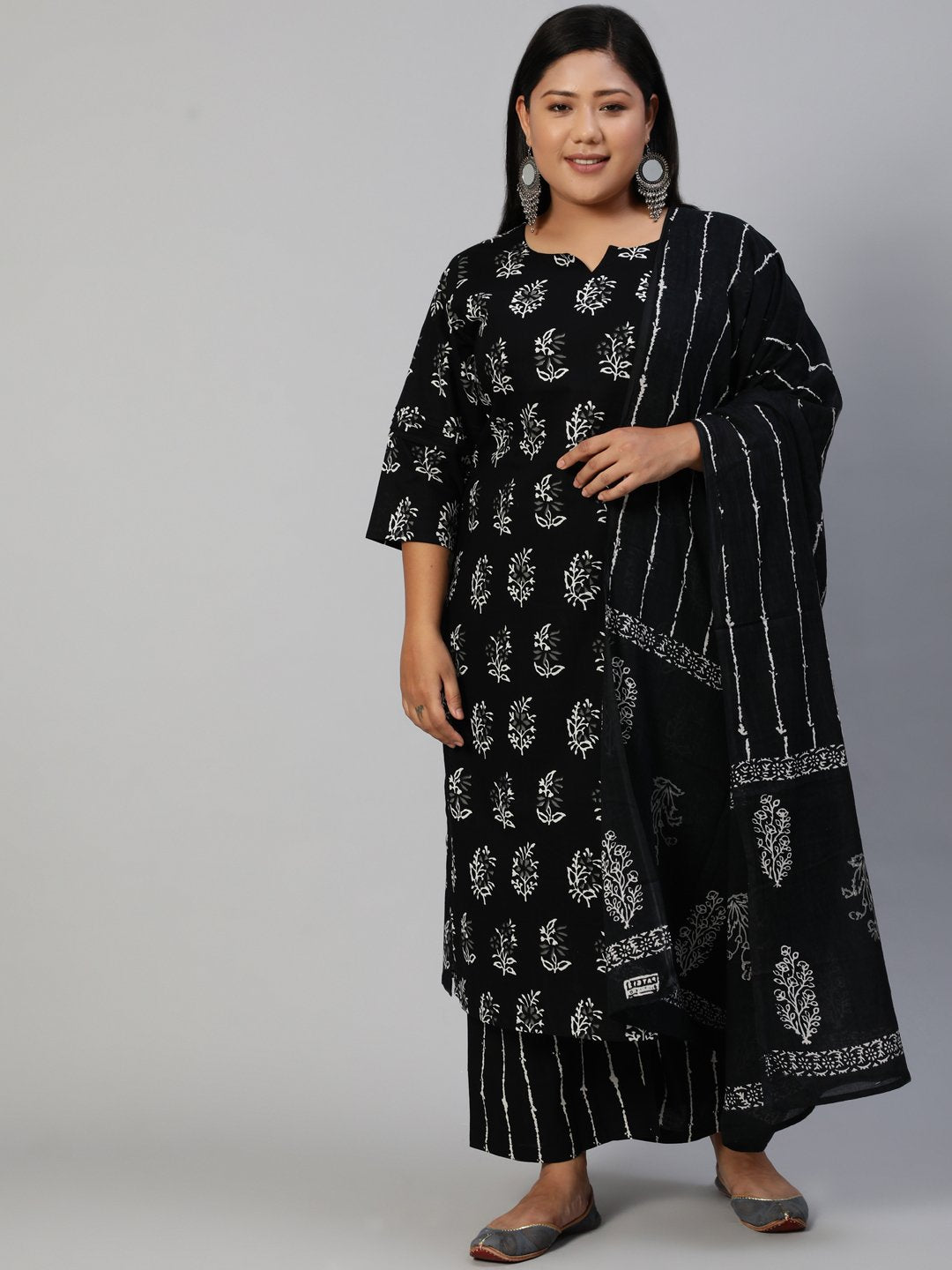 Women Black Printed Straight Kurta With Plazo & Dupatta