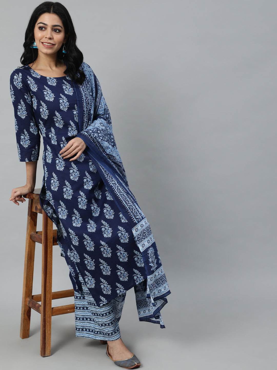 Women Navy Blue Printed Straight Kurta With Plazo & Dupatta