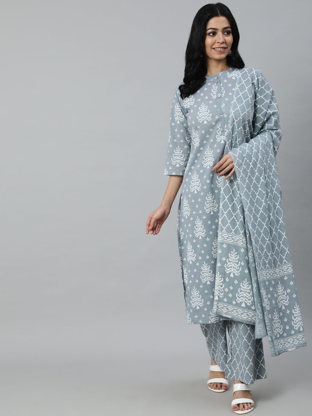 Women Grey Printed Straight Kurta With Plazo & Dupatta