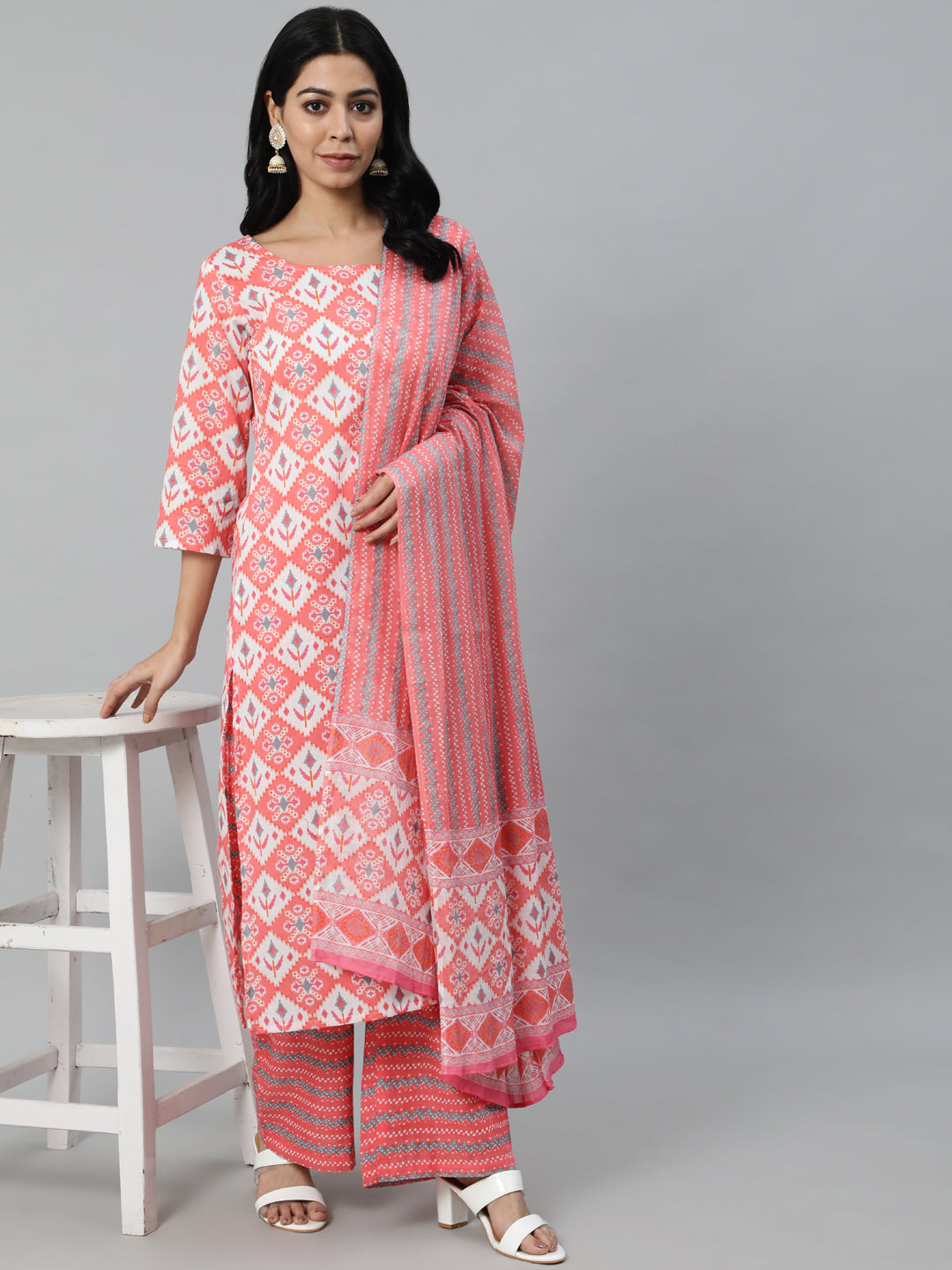 Women Pink Printed Straight Kurta With Plazo & Dupatta