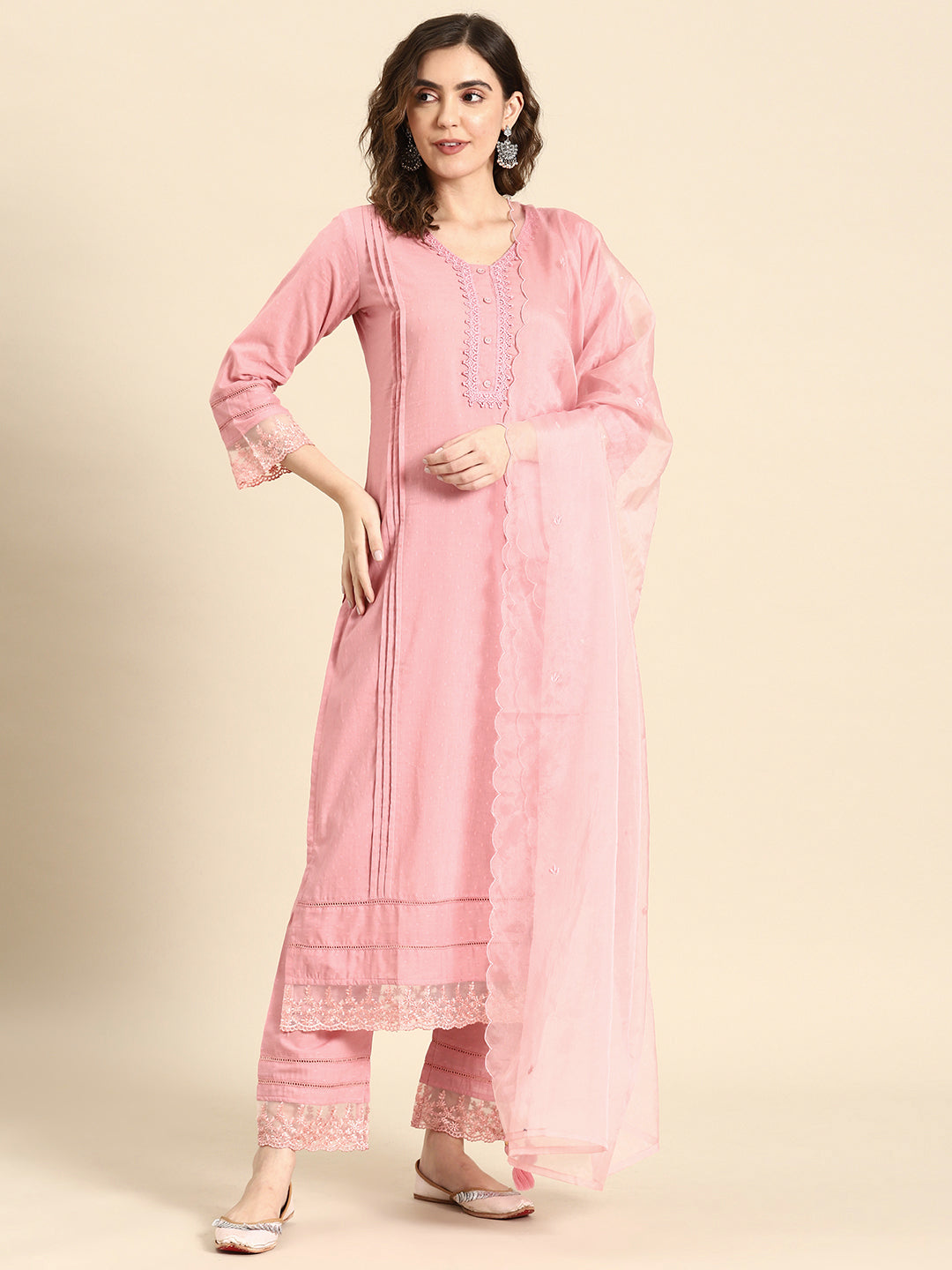 Women Mauve Lace Detailing Kurta With Trouser And Dupatta